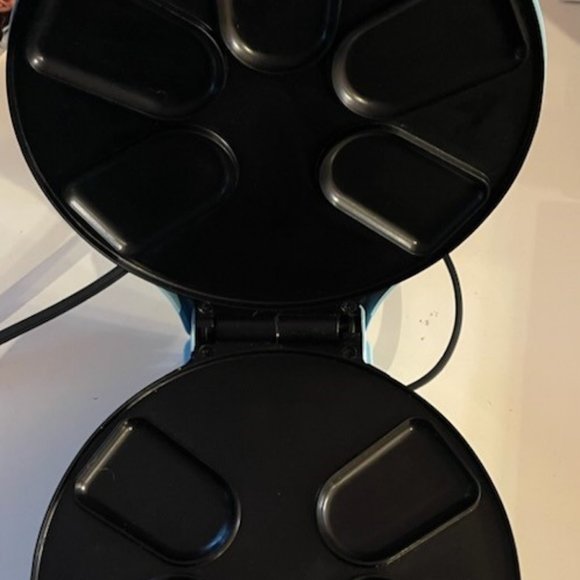 BELLA CAKESICLE MAKER - Picture 2 of 2